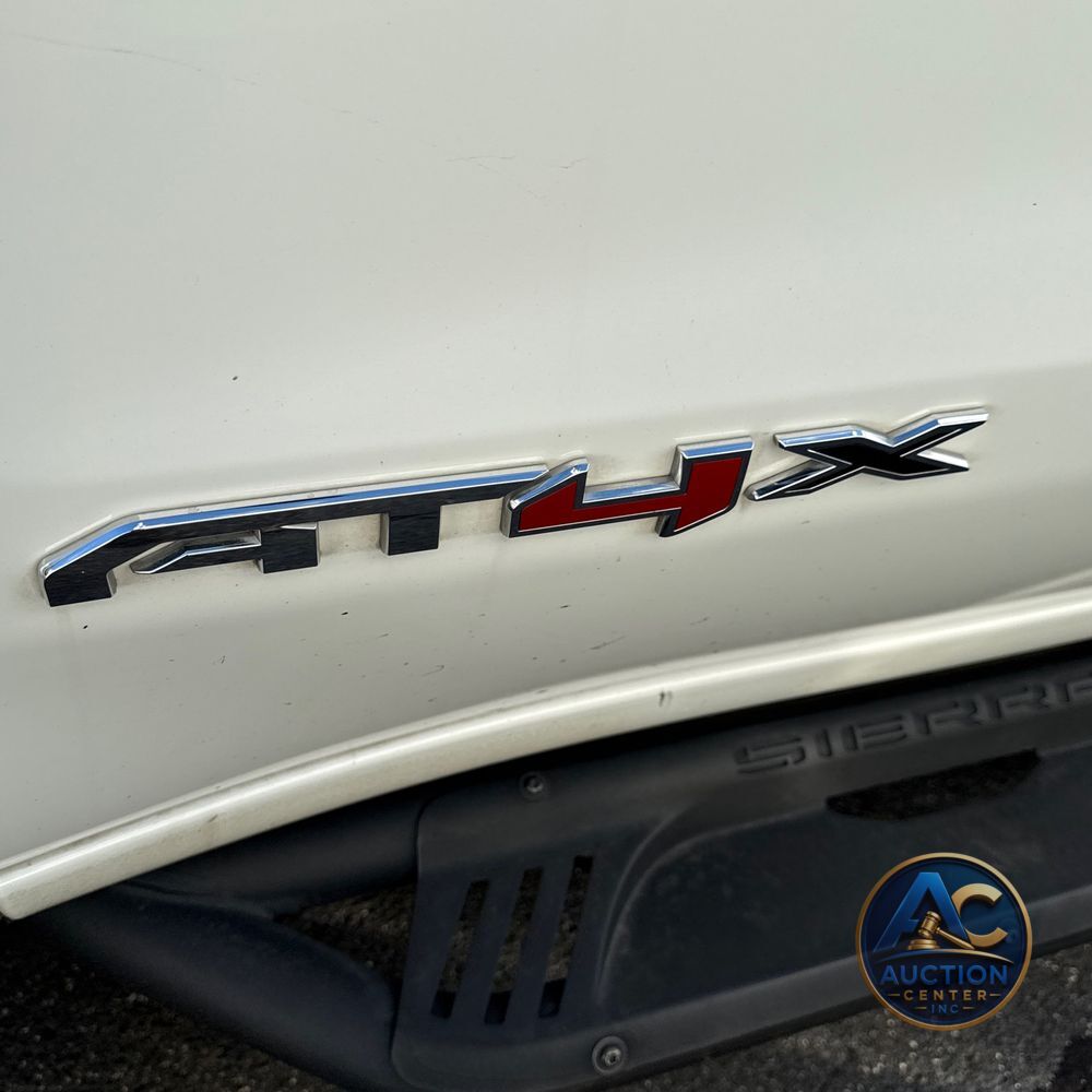 2023 GMC Sierra 1500 AT4X