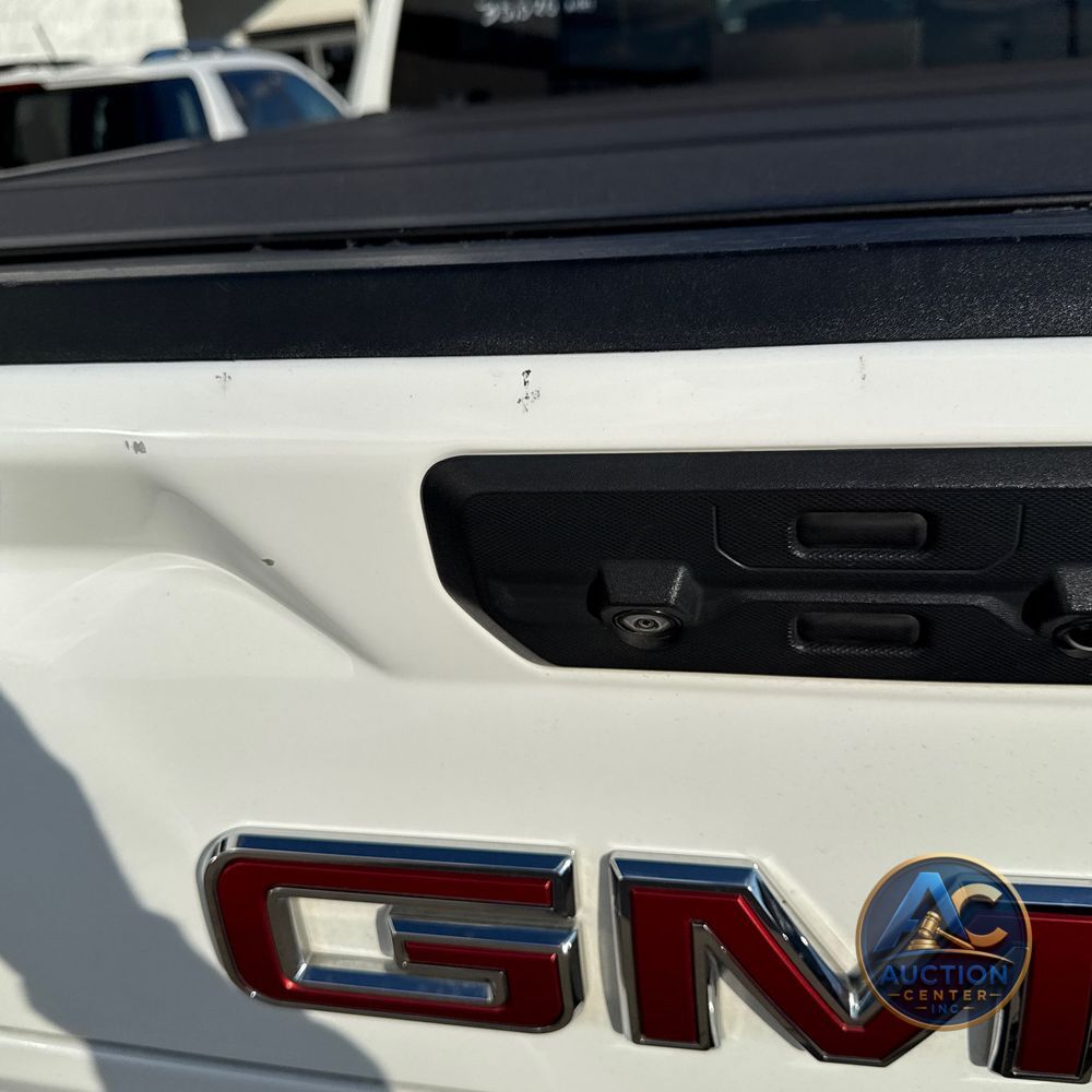 2023 GMC Sierra 1500 AT4X