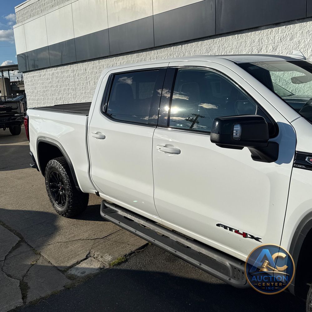 2023 GMC Sierra 1500 AT4X