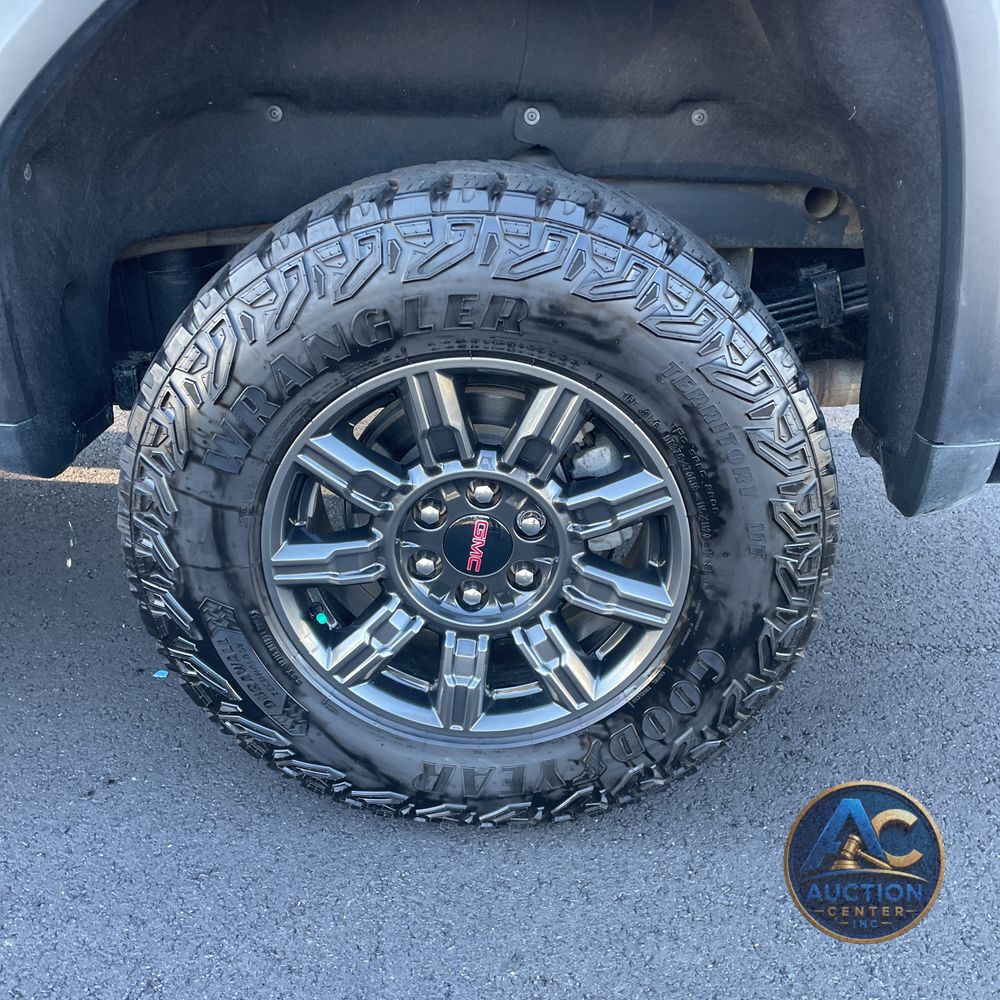 2024 GMC Sierra 1500 AT4X