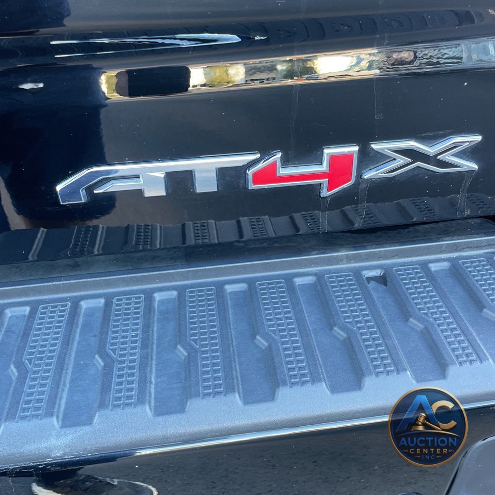 2024 GMC Sierra 1500 AT4X