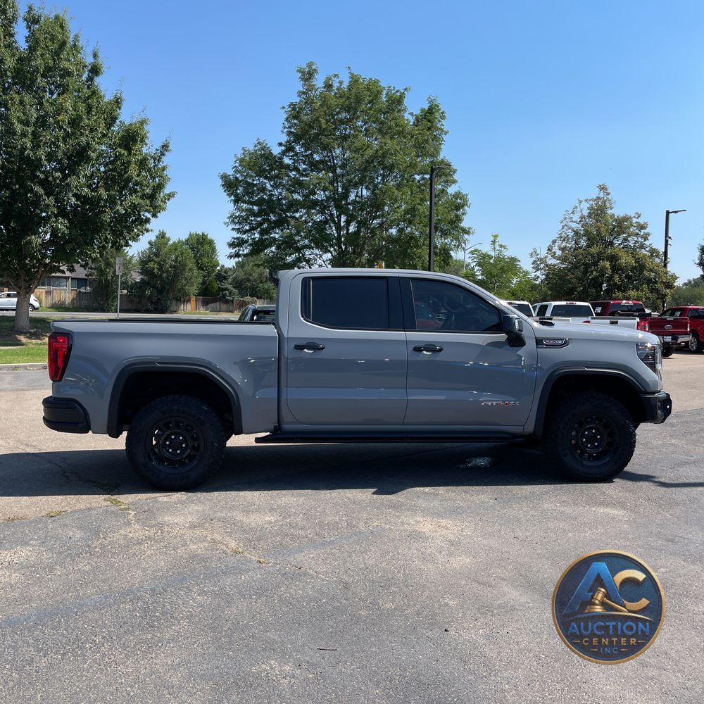 2024 GMC Sierra 1500 AT4X