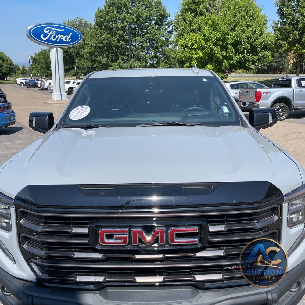 2024 GMC Sierra 1500 AT4X