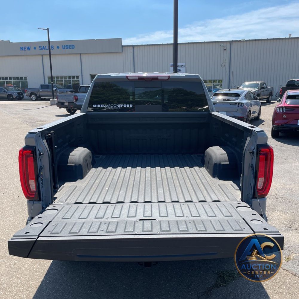 2024 GMC Sierra 1500 AT4X