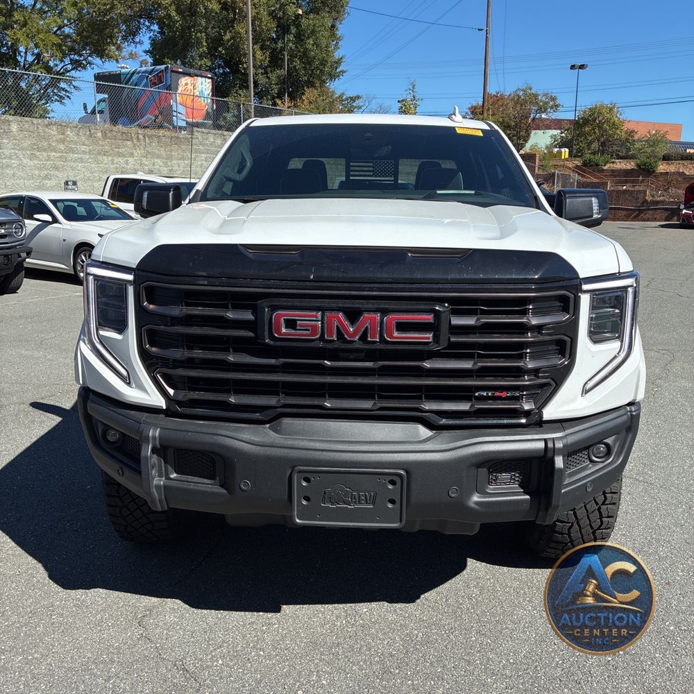 2025 GMC Sierra 1500 AT4X