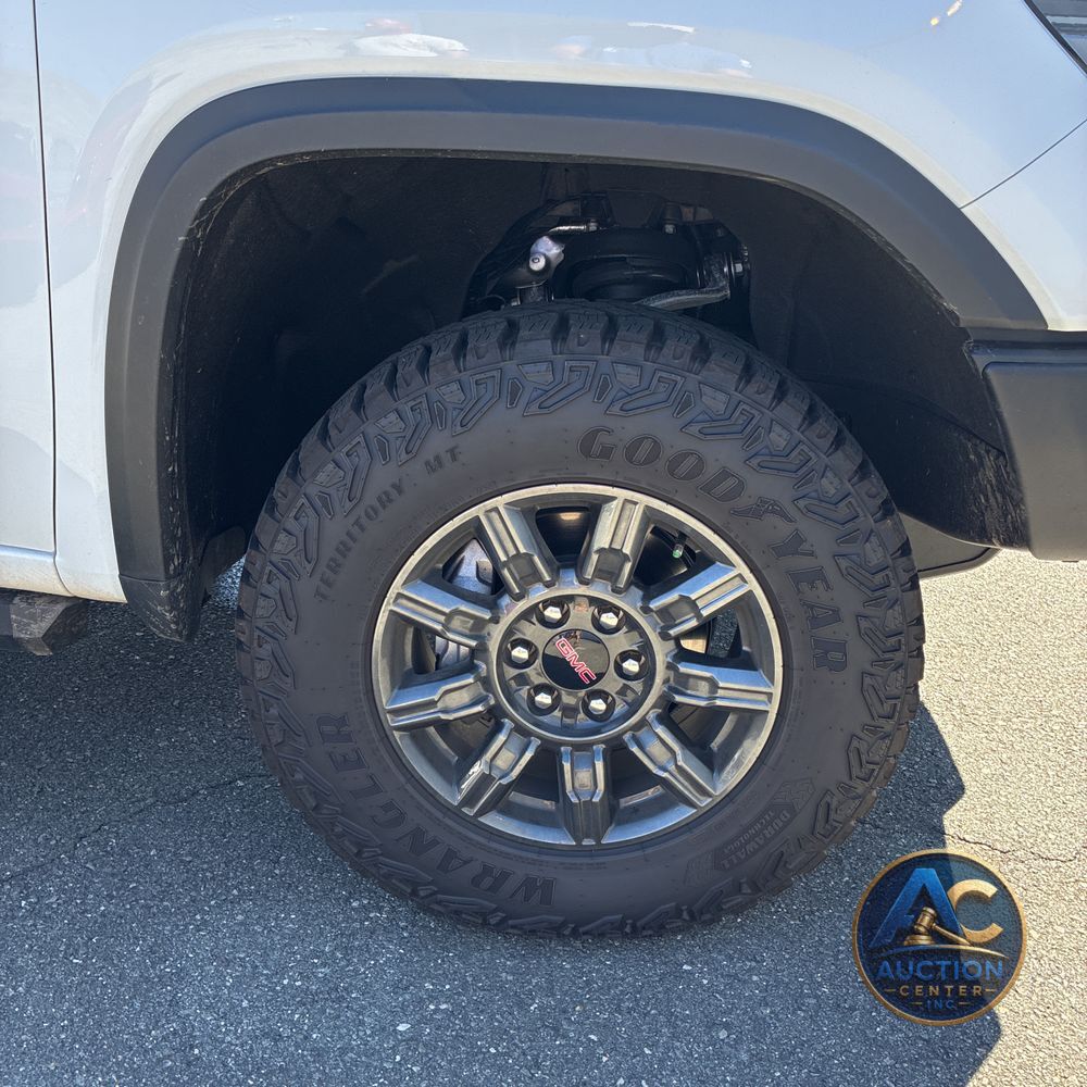 2025 GMC Sierra 1500 AT4X