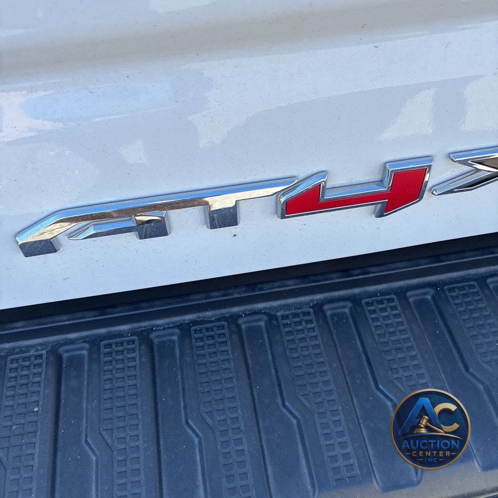2025 GMC Sierra 1500 AT4X