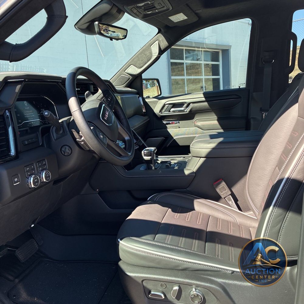 2025 GMC Sierra 1500 AT4X