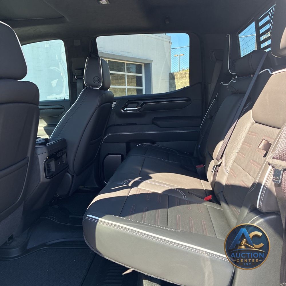 2025 GMC Sierra 1500 AT4X