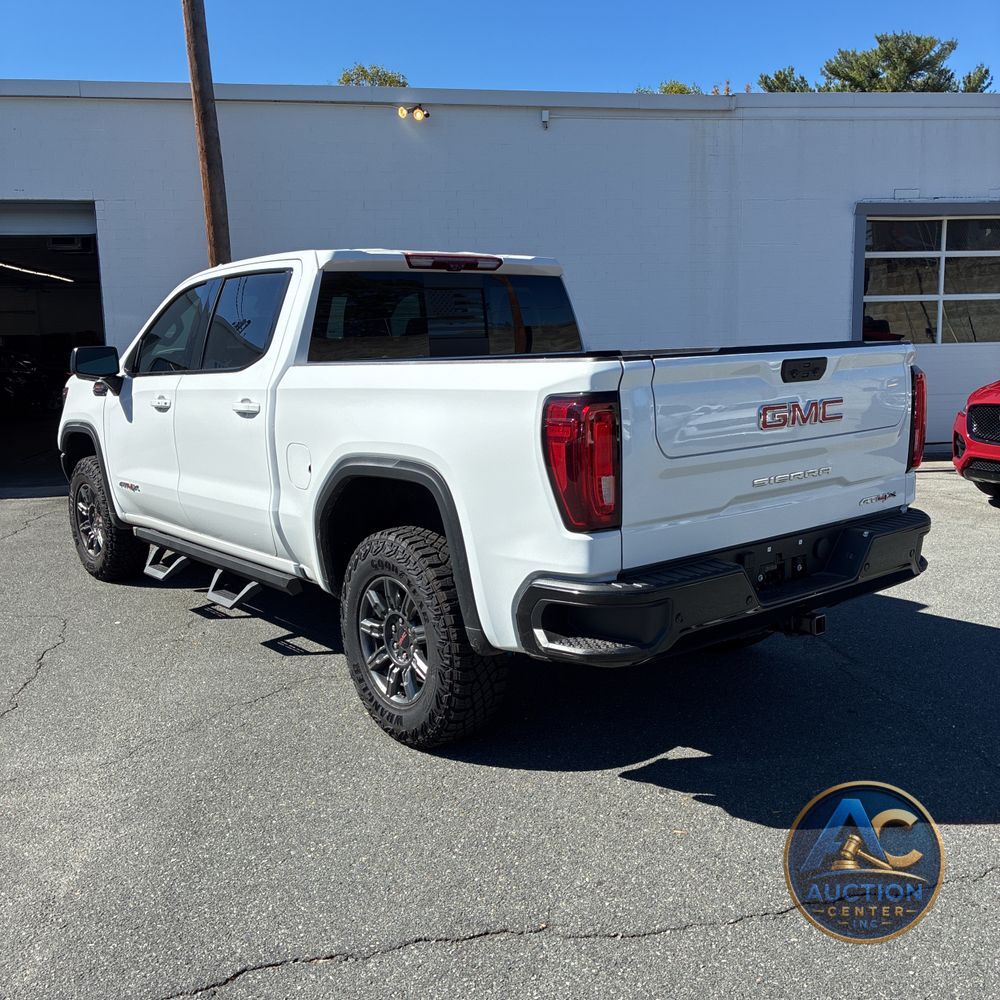 2025 GMC Sierra 1500 AT4X
