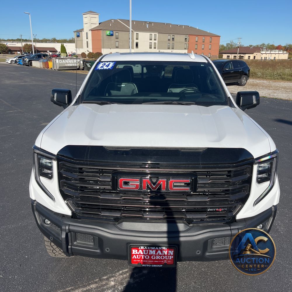 2024 GMC Sierra 1500 AT4X