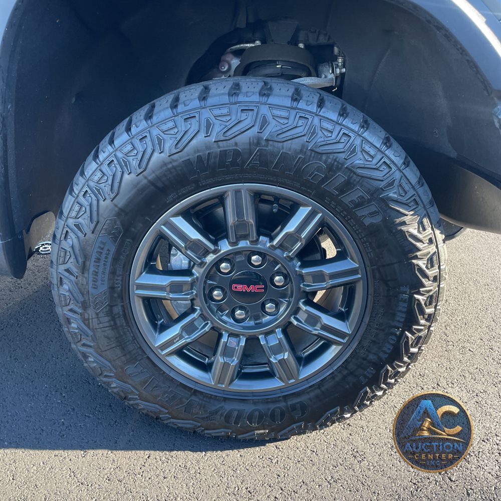 2024 GMC Sierra 1500 AT4X