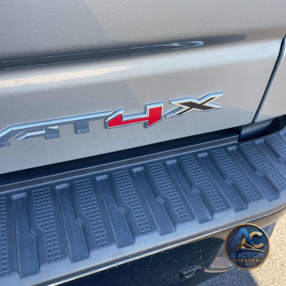 2024 GMC Sierra 1500 AT4X