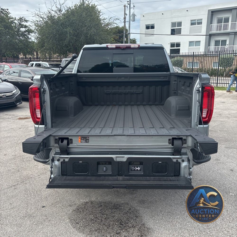 2024 GMC Sierra 1500 Denali