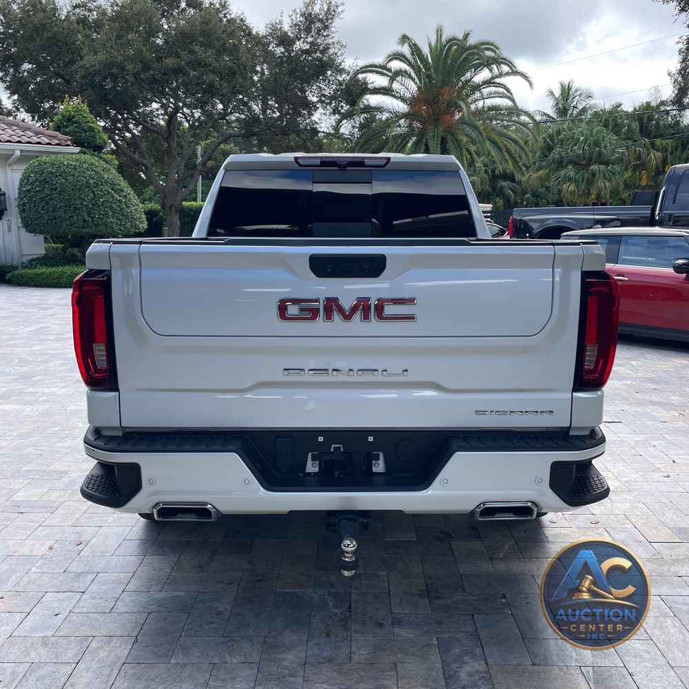 2023 GMC Sierra 1500 Denali