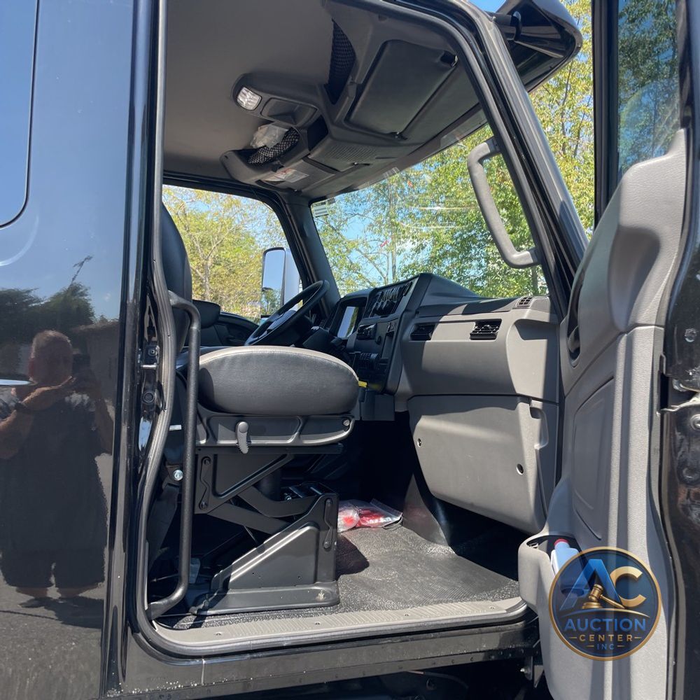 2021 International Commercial MV607 CA61-187 CONV CAB SBA TRUCK 4X2 6.7L