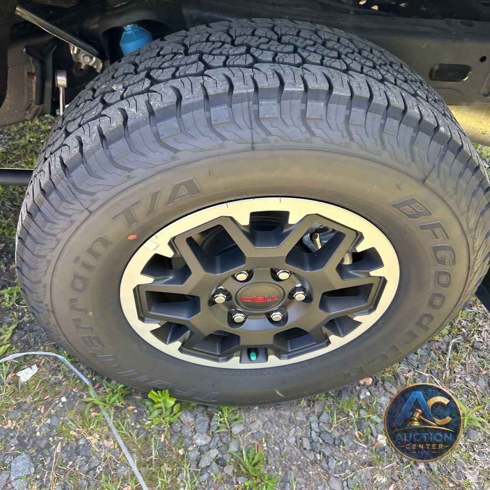 2024 Toyota Tacoma TRD Off-Road