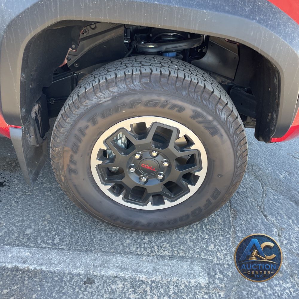 2025 Toyota Tacoma TRD Off-Road