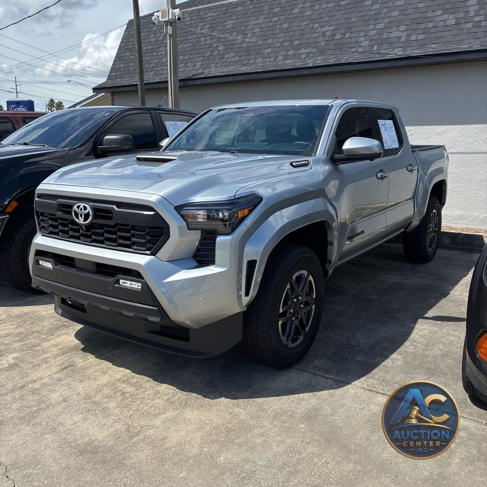 2025 Toyota Tacoma TRD Sport HV