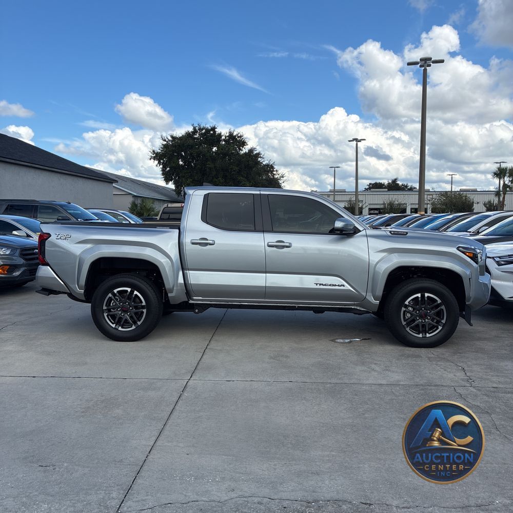 2025 Toyota Tacoma TRD Sport HV
