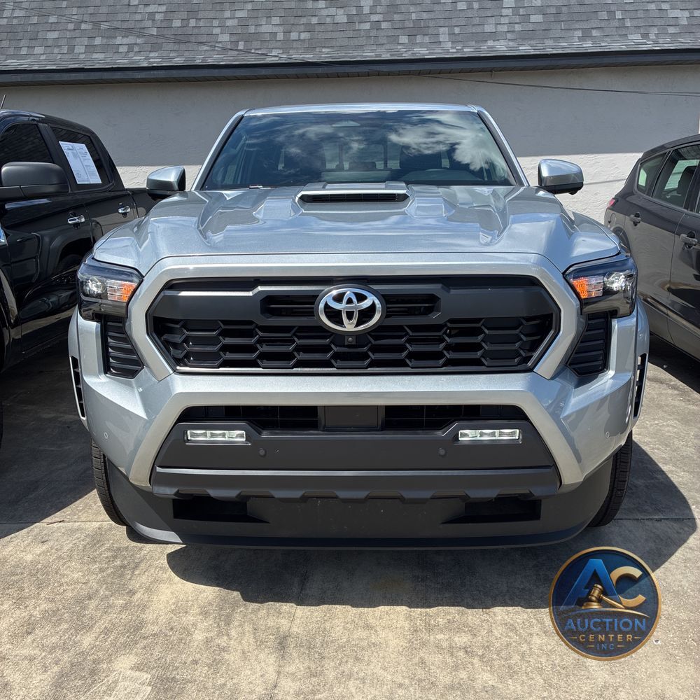 2025 Toyota Tacoma TRD Sport HV