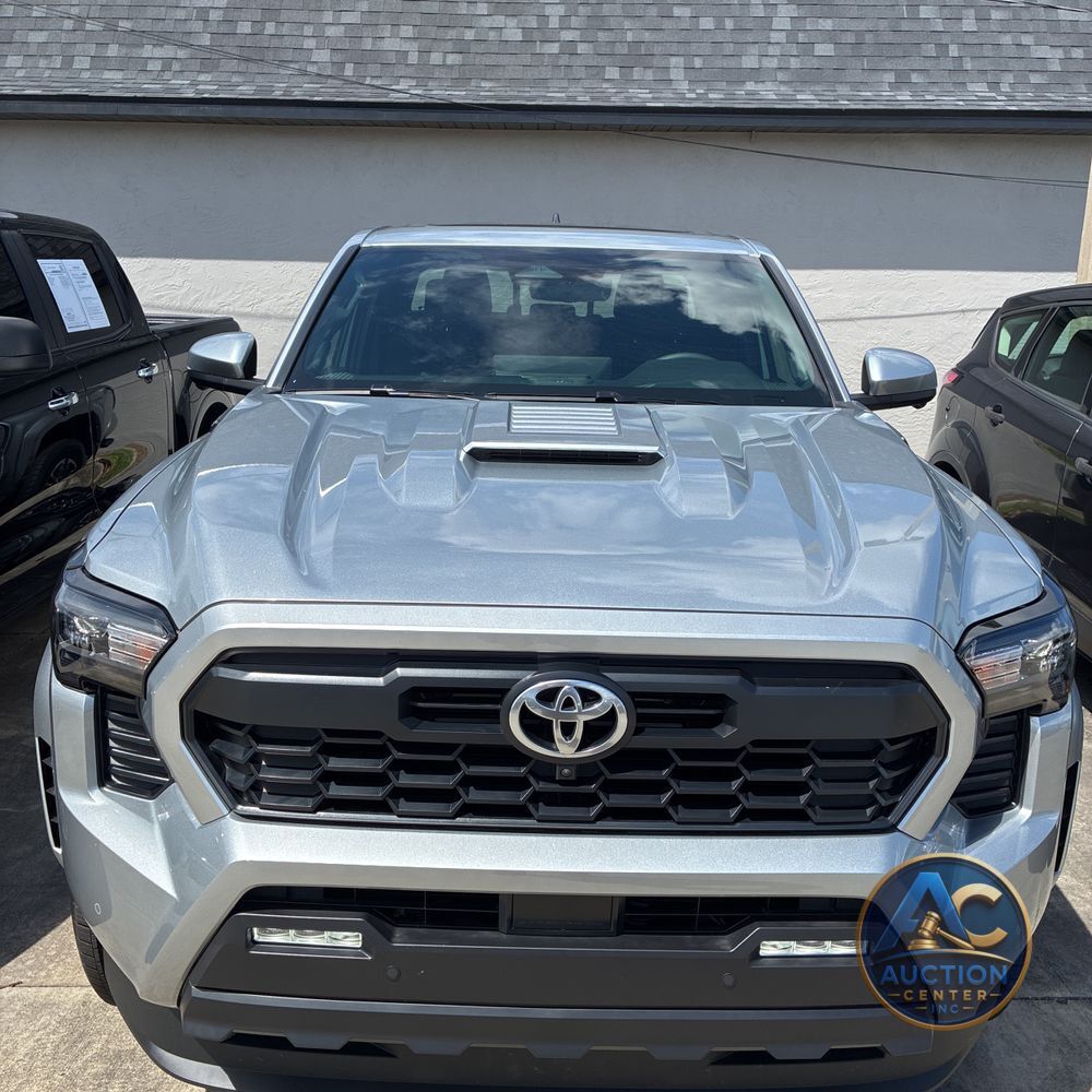 2025 Toyota Tacoma TRD Sport HV