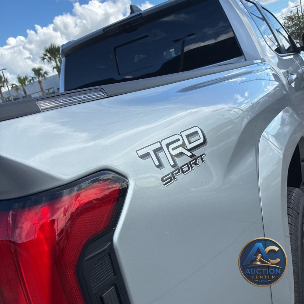 2025 Toyota Tacoma TRD Sport HV