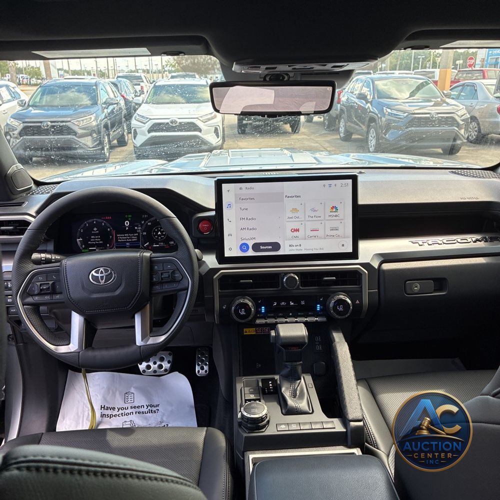 2025 Toyota Tacoma TRD Sport HV