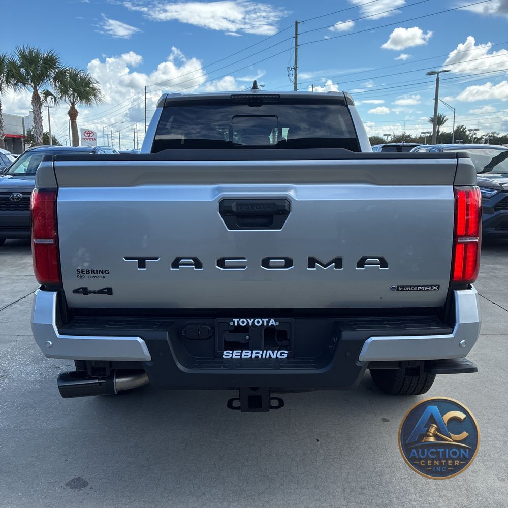 2025 Toyota Tacoma TRD Sport HV