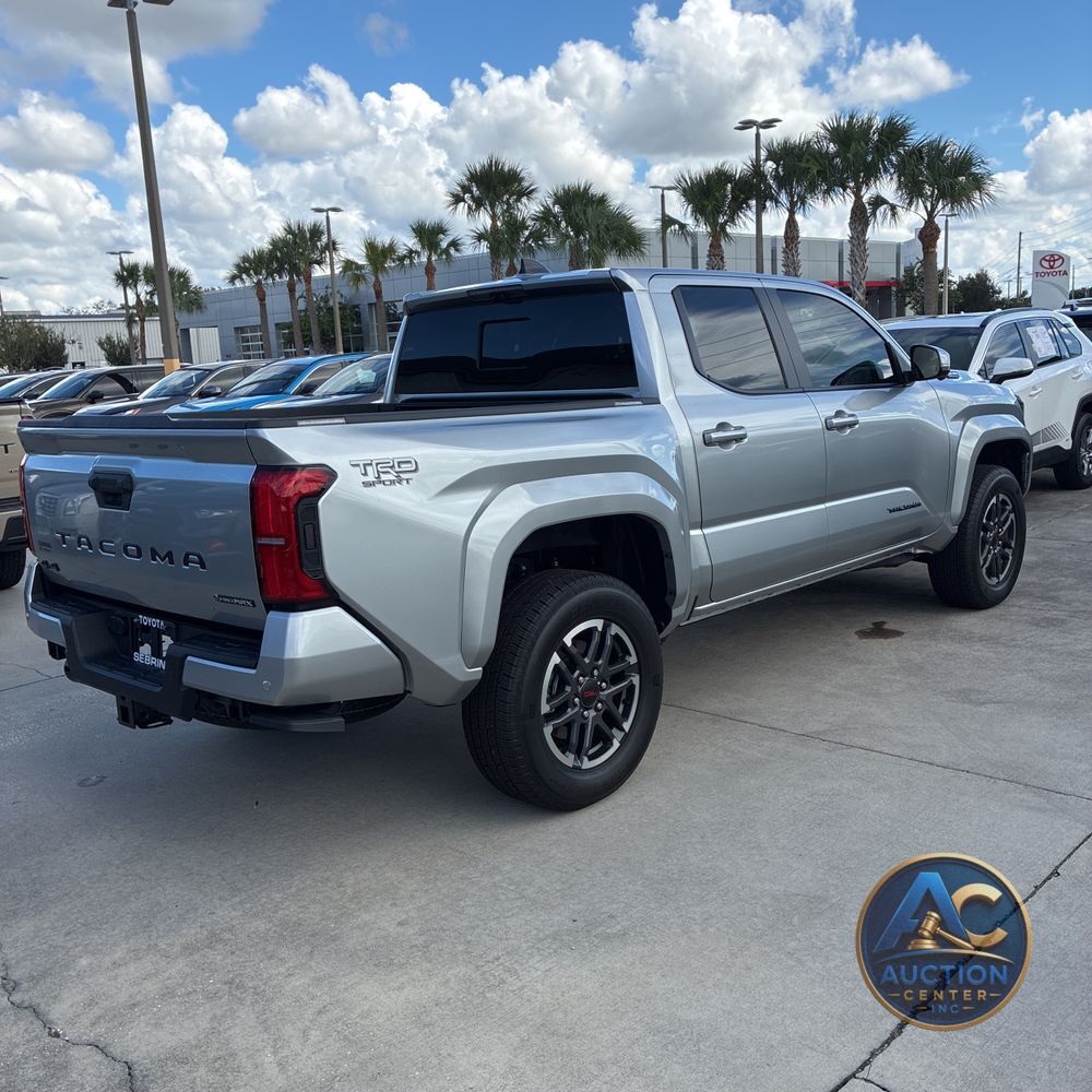 2025 Toyota Tacoma TRD Sport HV