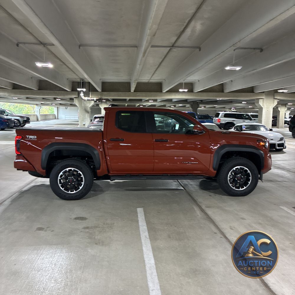 2025 Toyota Tacoma TRD Off-Road HV