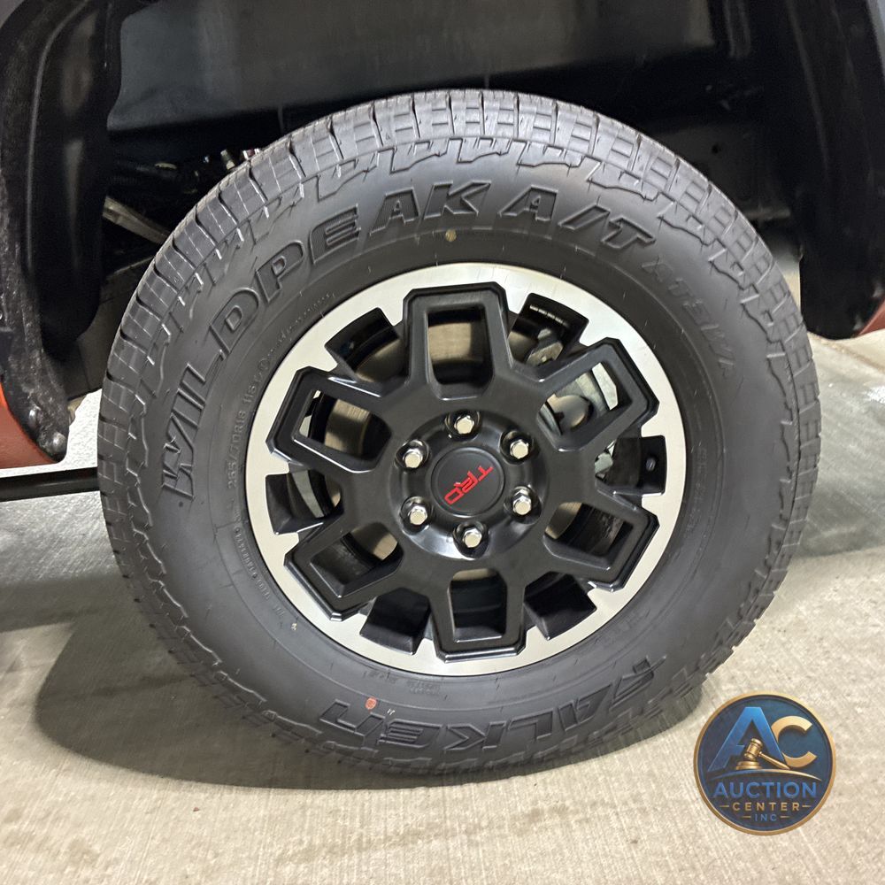 2025 Toyota Tacoma TRD Off-Road HV