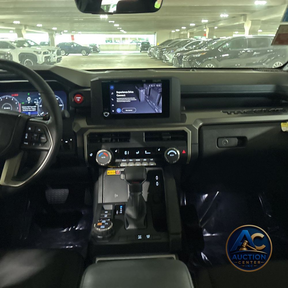 2025 Toyota Tacoma TRD Off-Road HV