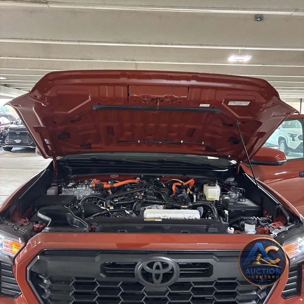 2025 Toyota Tacoma TRD Off-Road HV