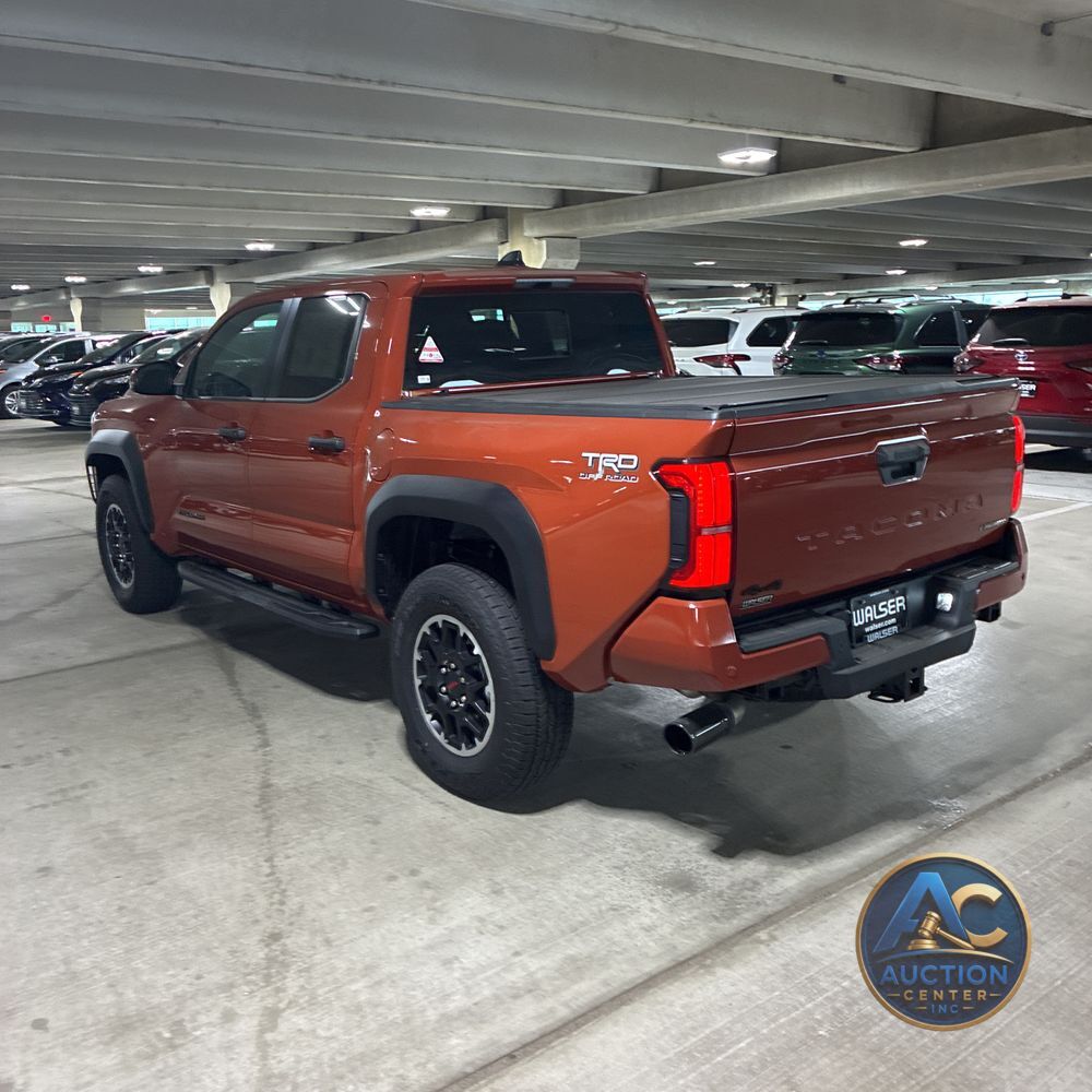 2025 Toyota Tacoma TRD Off-Road HV