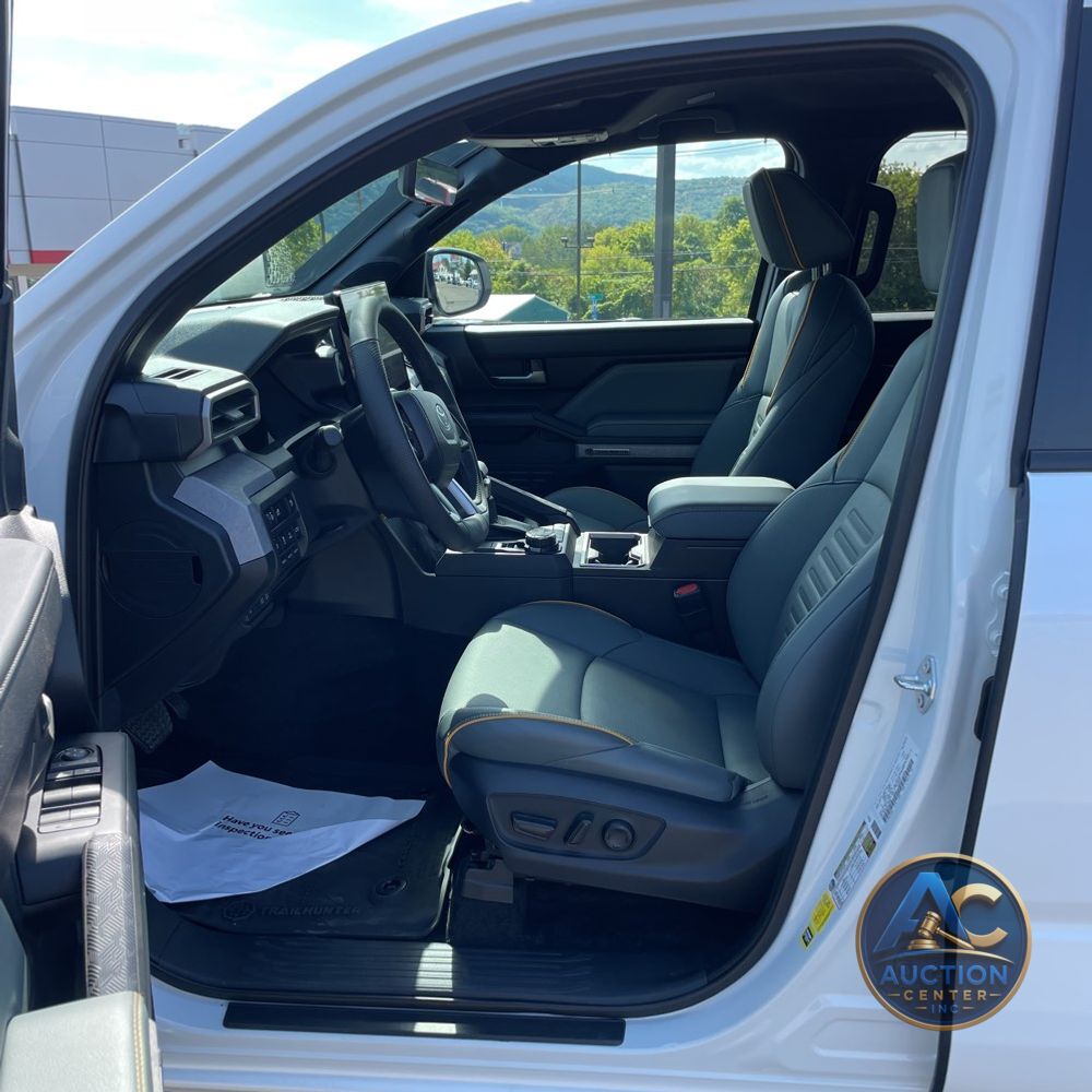 2025 Toyota Tacoma Trailhunter HV