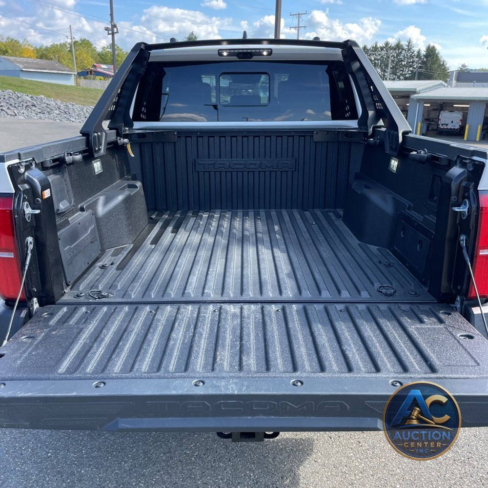 2025 Toyota Tacoma Trailhunter HV