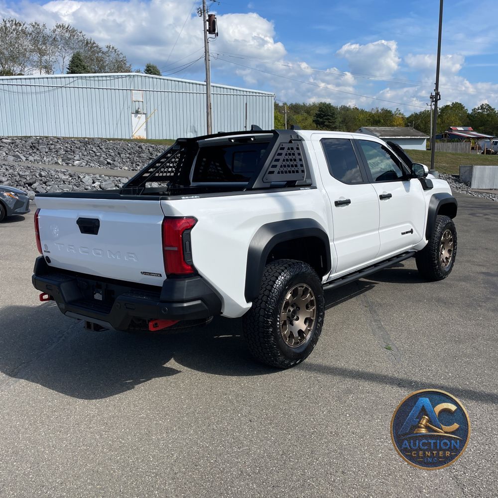 2025 Toyota Tacoma Trailhunter HV