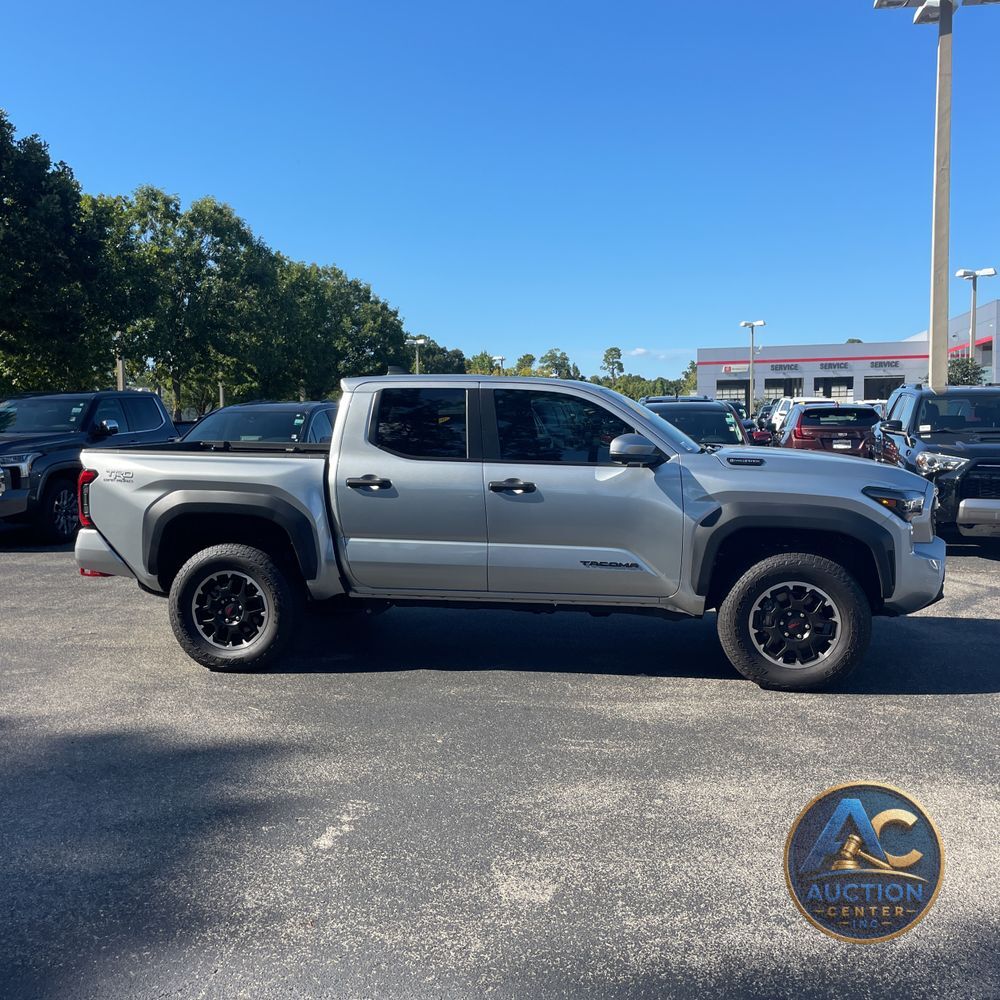 2024 Toyota Tacoma TRD Off-Road HV