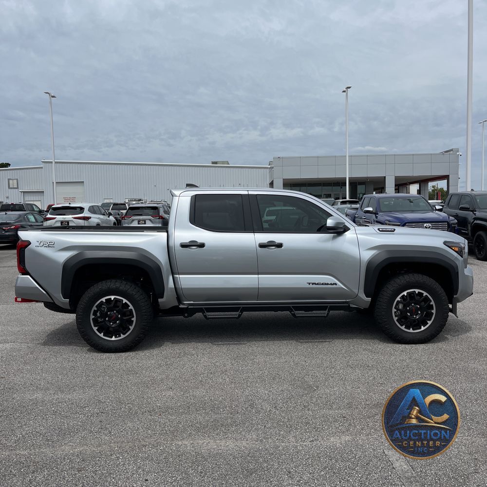 2025 Toyota Tacoma TRD Off-Road HV
