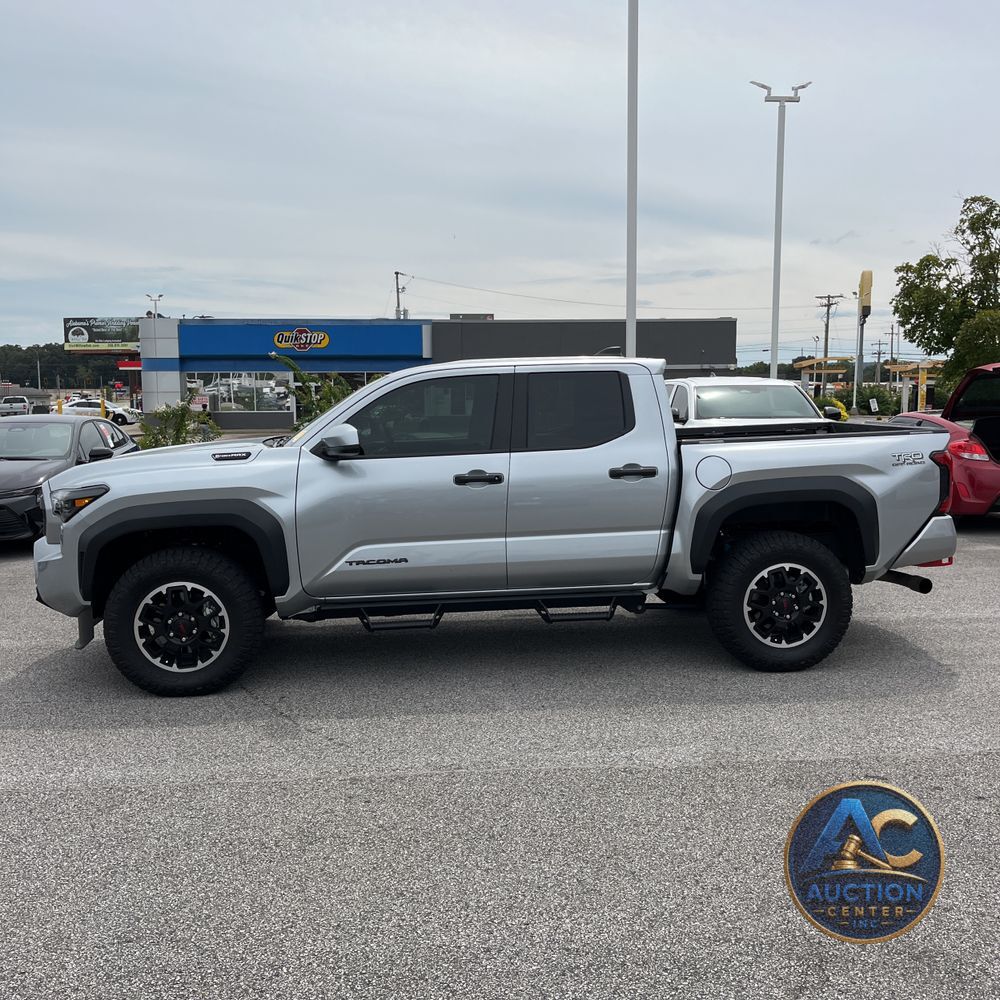 2025 Toyota Tacoma TRD Off-Road HV