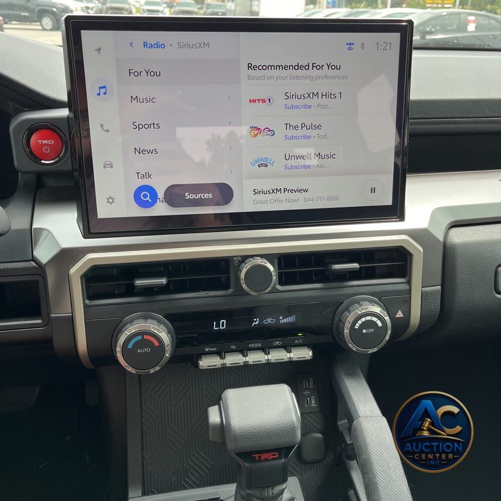 2025 Toyota Tacoma TRD Off-Road HV