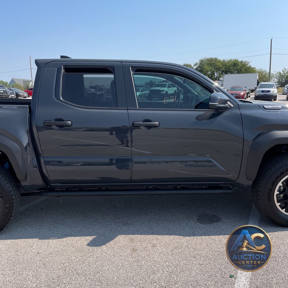 2025 Toyota Tacoma TRD Off-Road HV