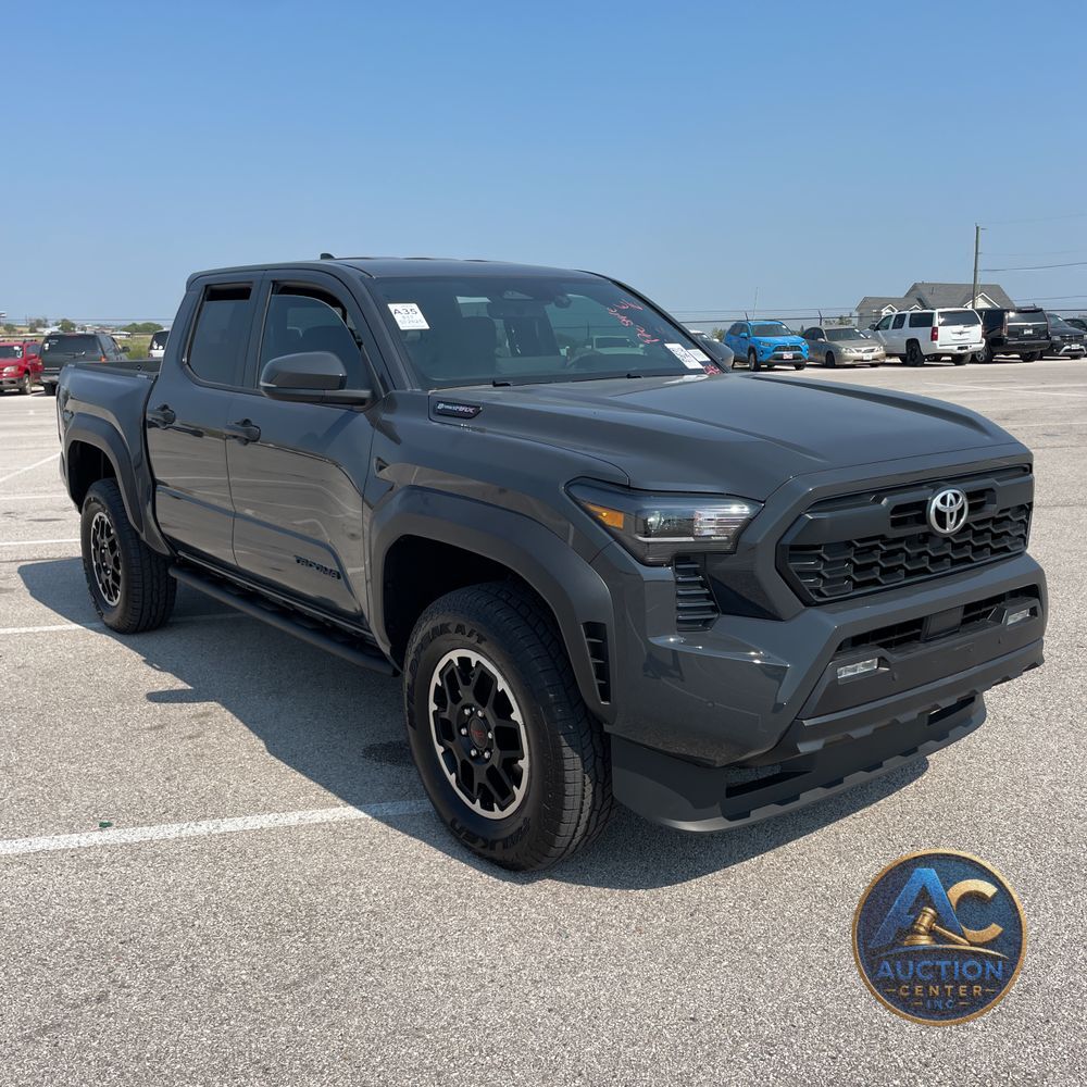 2025 Toyota Tacoma TRD Off-Road HV