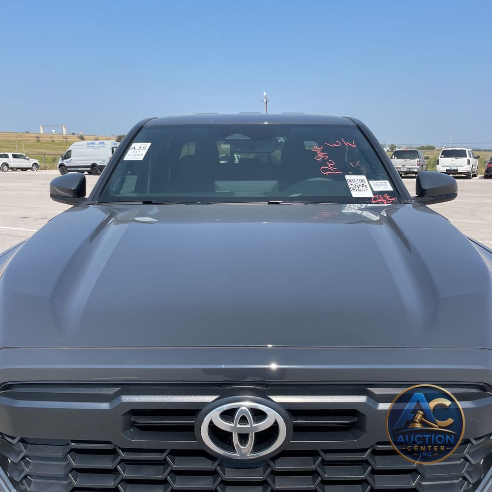 2025 Toyota Tacoma TRD Off-Road HV