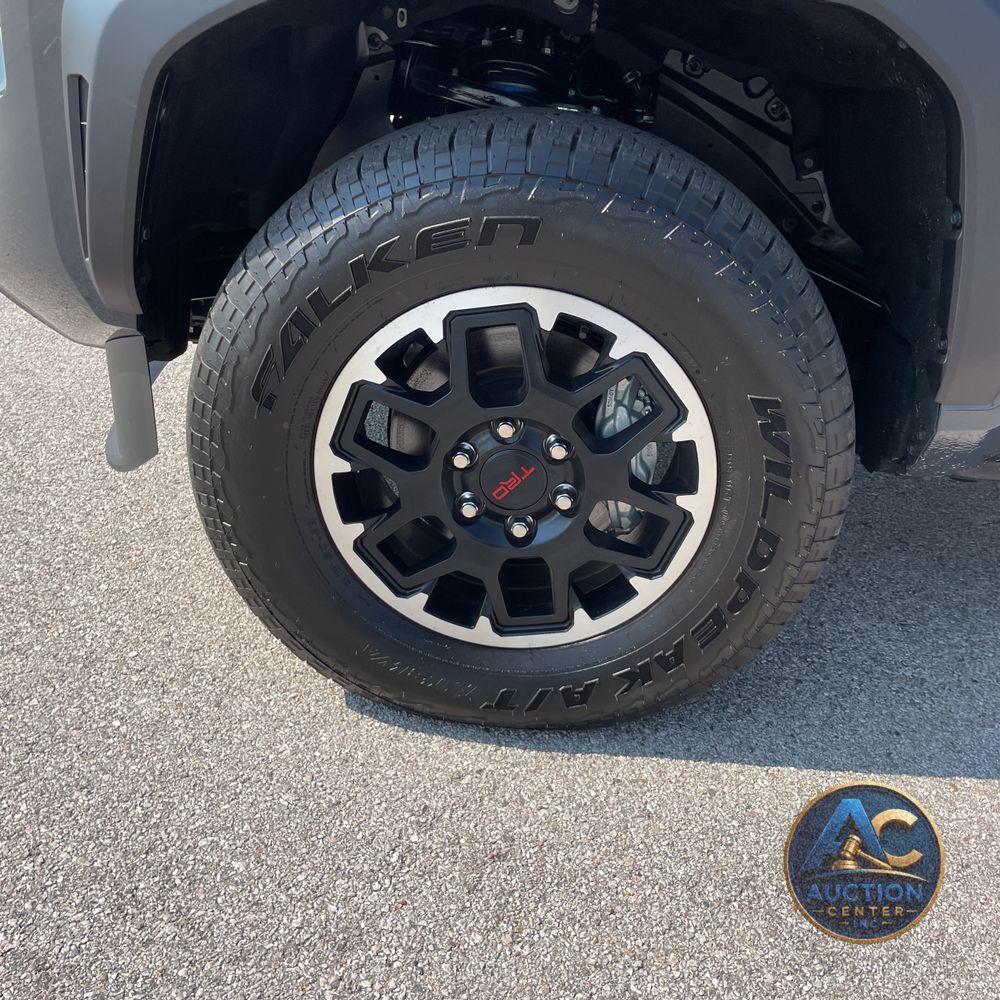 2025 Toyota Tacoma TRD Off-Road HV