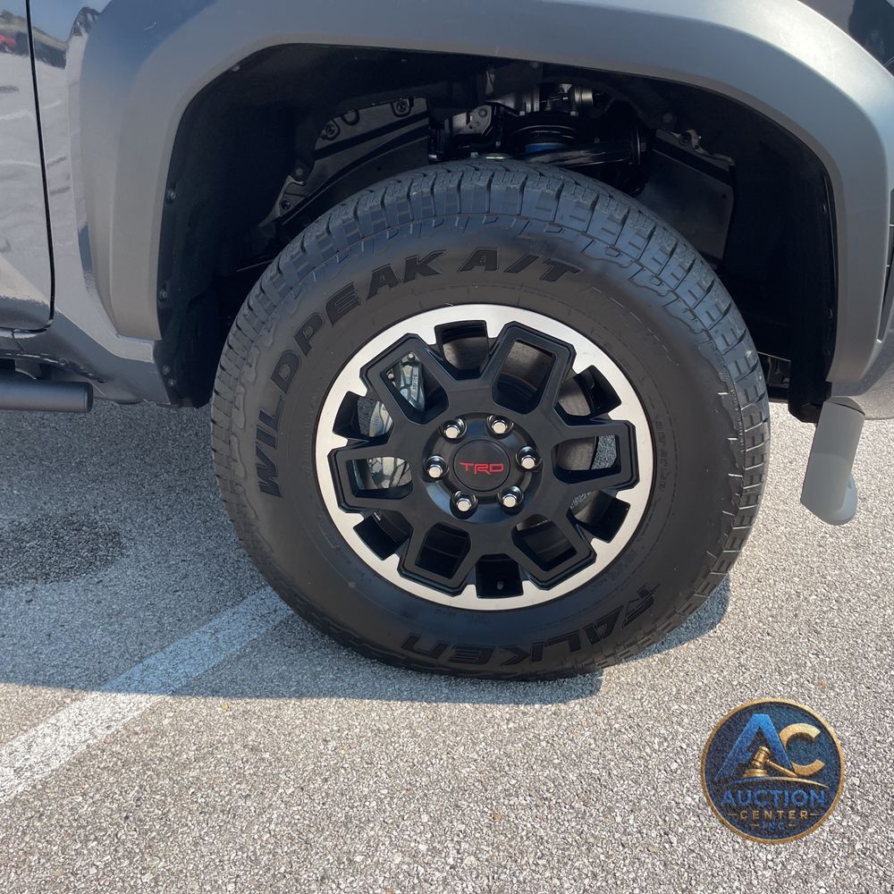2025 Toyota Tacoma TRD Off-Road HV