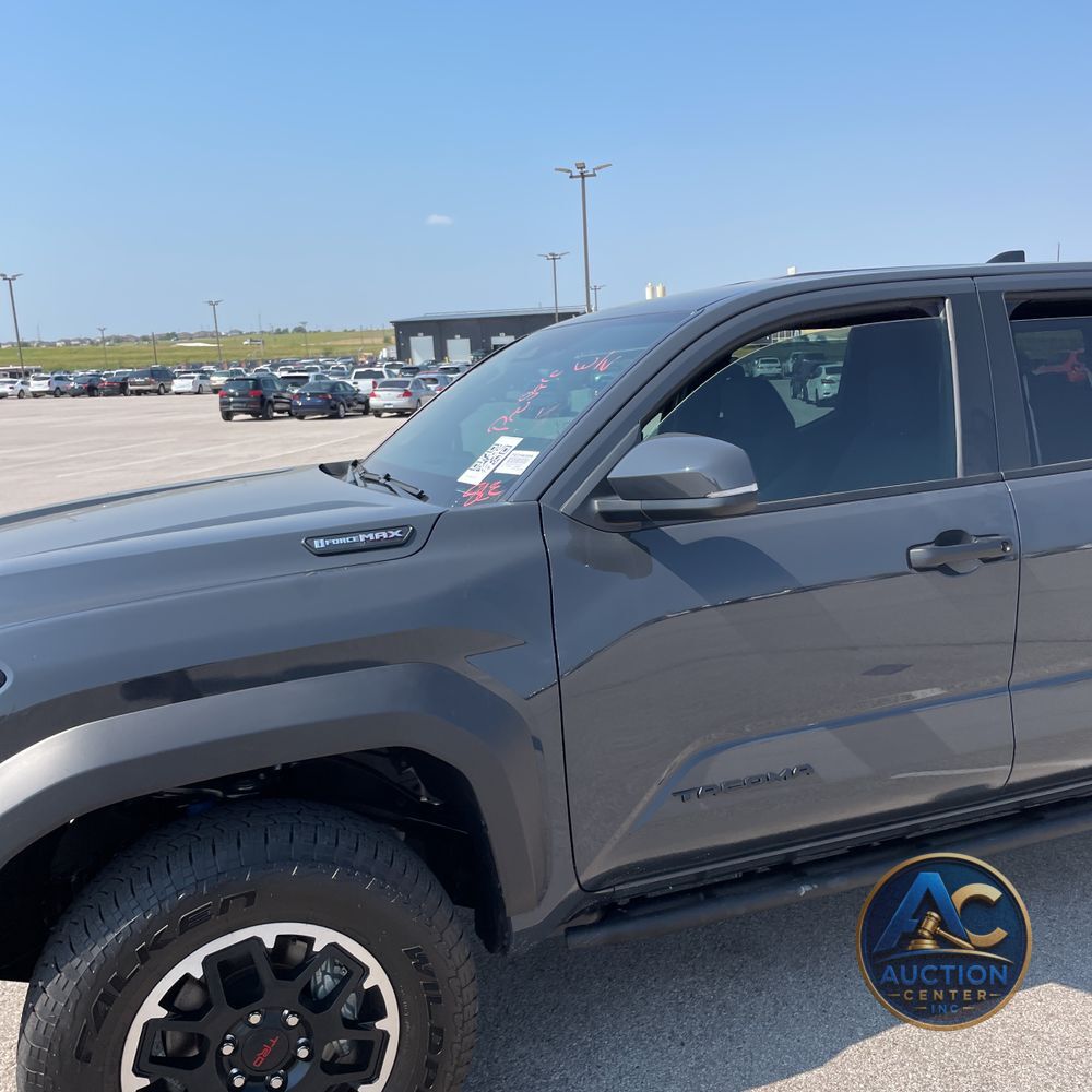 2025 Toyota Tacoma TRD Off-Road HV
