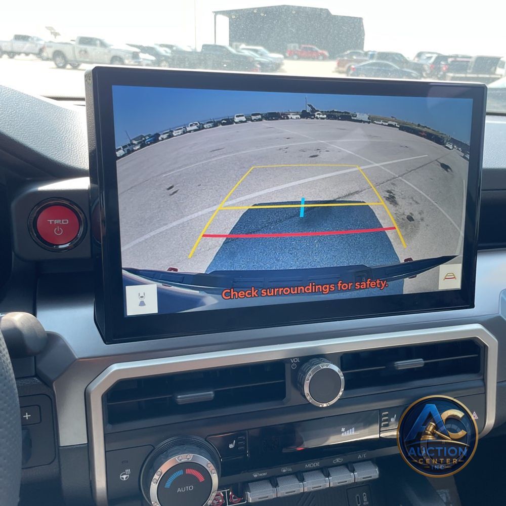 2025 Toyota Tacoma TRD Off-Road HV