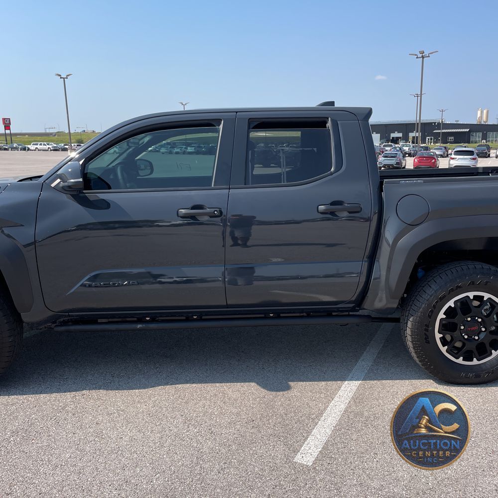 2025 Toyota Tacoma TRD Off-Road HV